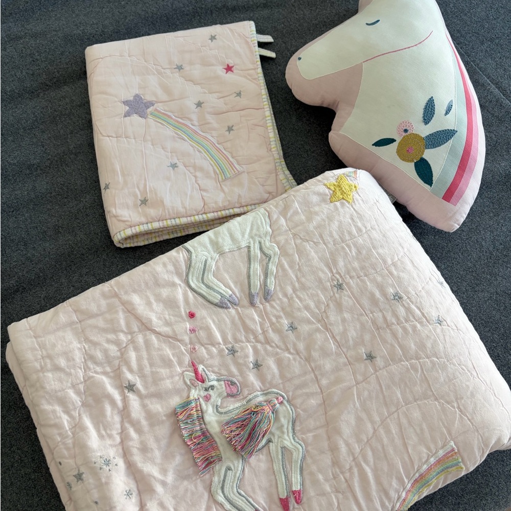Crate&Barrel organic cotton Unicorn Quilt and pillow cover